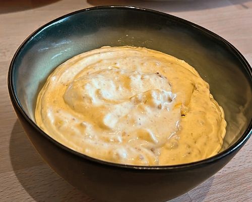 Der Curry-Dattel-Dip von Henry